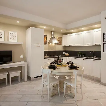 Tessitori Palace - Luxury Center Apartment *